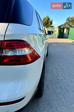 Внедорожник / Кроссовер Mercedes-Benz M-Class 2011 в 