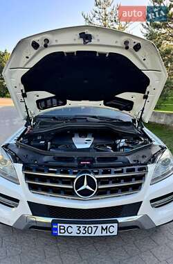 Внедорожник / Кроссовер Mercedes-Benz M-Class 2011 в 