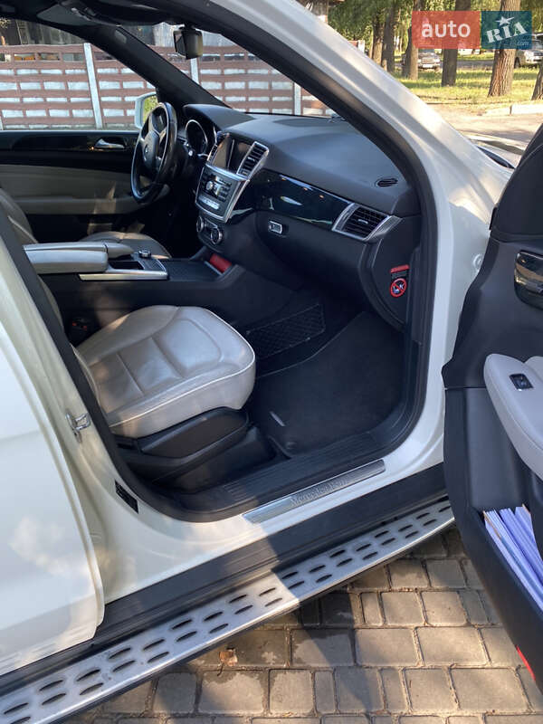 Внедорожник / Кроссовер Mercedes-Benz M-Class 2013 в Горишних Плавнях