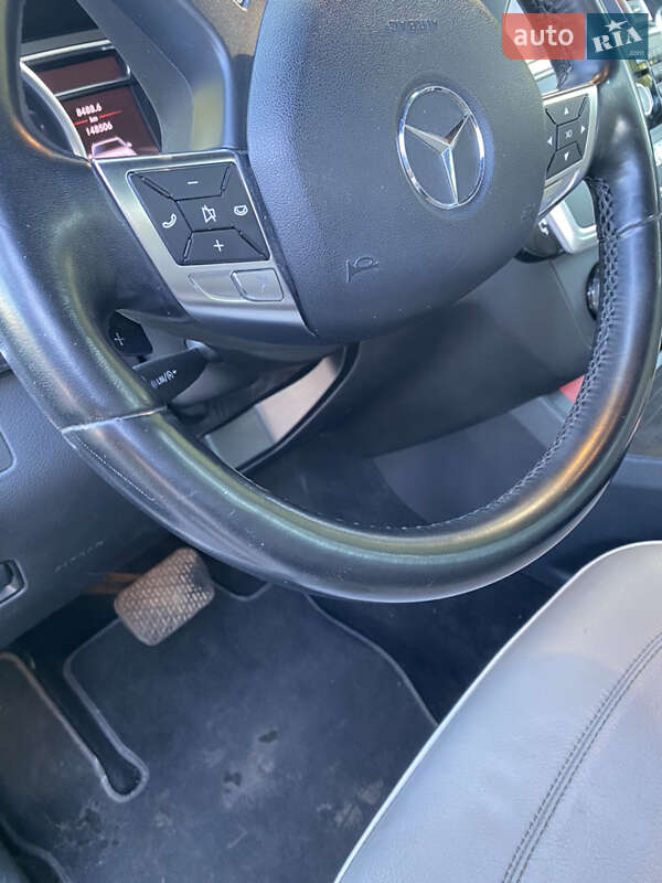 Внедорожник / Кроссовер Mercedes-Benz M-Class 2013 в Горишних Плавнях