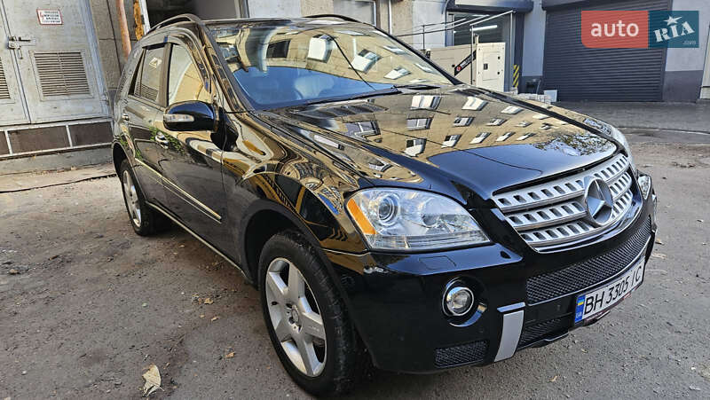 Внедорожник / Кроссовер Mercedes-Benz M-Class 2005 в Одессе