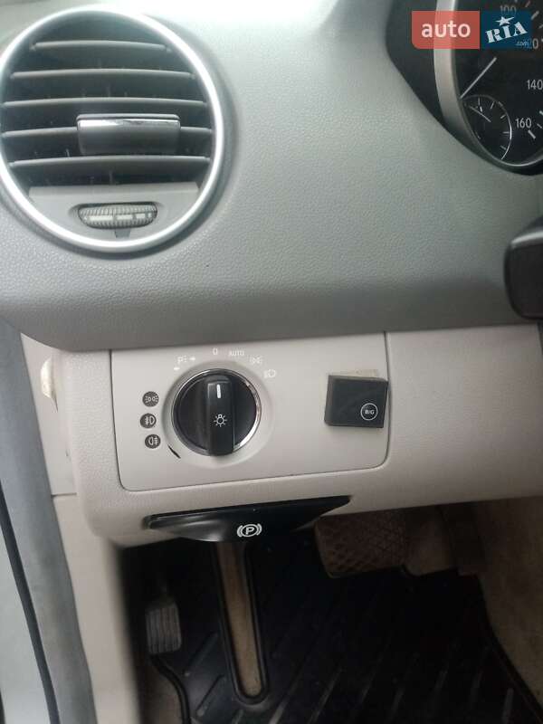 Внедорожник / Кроссовер Mercedes-Benz M-Class 2006 в Хусте