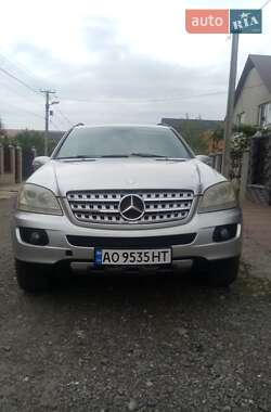 Внедорожник / Кроссовер Mercedes-Benz M-Class 2006 в 