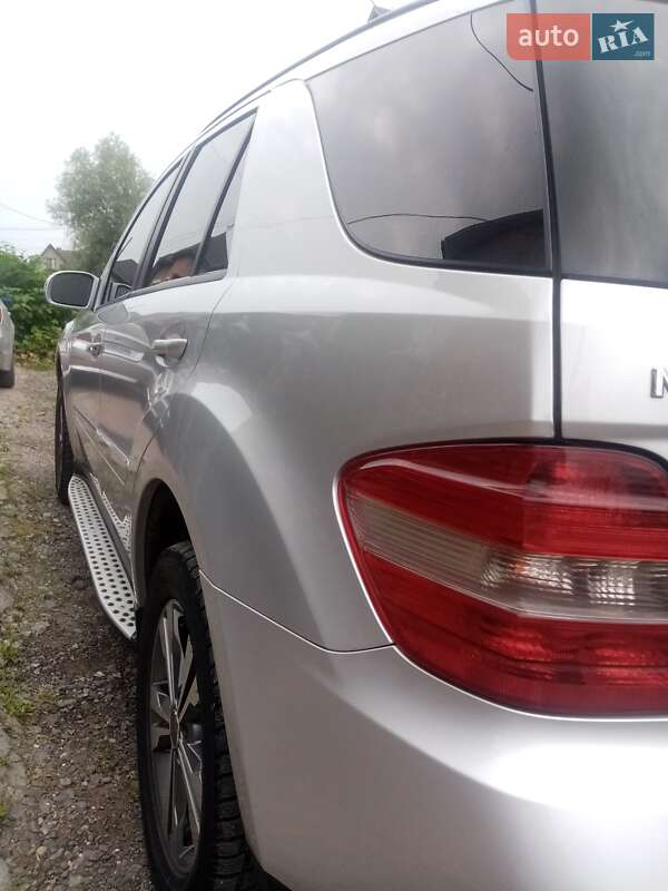 Внедорожник / Кроссовер Mercedes-Benz M-Class 2006 в Хусте