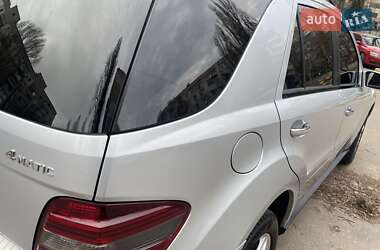 Внедорожник / Кроссовер Mercedes-Benz M-Class 2007 в 
