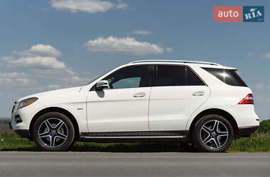 Внедорожник / Кроссовер Mercedes-Benz M-Class 2011 в 