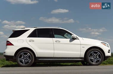 Внедорожник / Кроссовер Mercedes-Benz M-Class 2011 в 