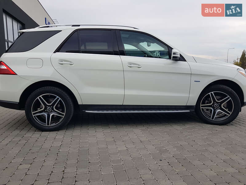 Внедорожник / Кроссовер Mercedes-Benz M-Class 2011 в Тернополе