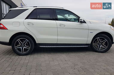 Внедорожник / Кроссовер Mercedes-Benz M-Class 2011 в 