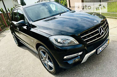 Внедорожник / Кроссовер Mercedes-Benz M-Class 2012 в Грушево