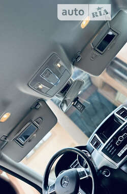 Внедорожник / Кроссовер Mercedes-Benz M-Class 2012 в 