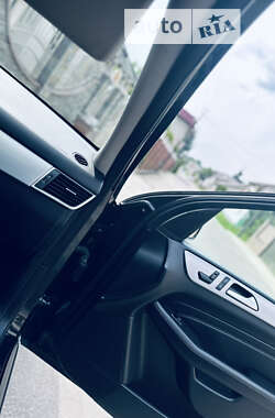 Внедорожник / Кроссовер Mercedes-Benz M-Class 2012 в 