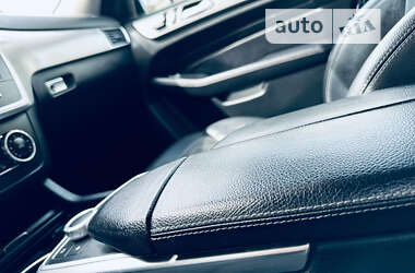 Внедорожник / Кроссовер Mercedes-Benz M-Class 2012 в 