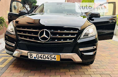Внедорожник / Кроссовер Mercedes-Benz M-Class 2012 в 