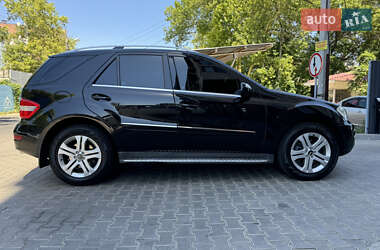 Внедорожник / Кроссовер Mercedes-Benz M-Class 2008 в 