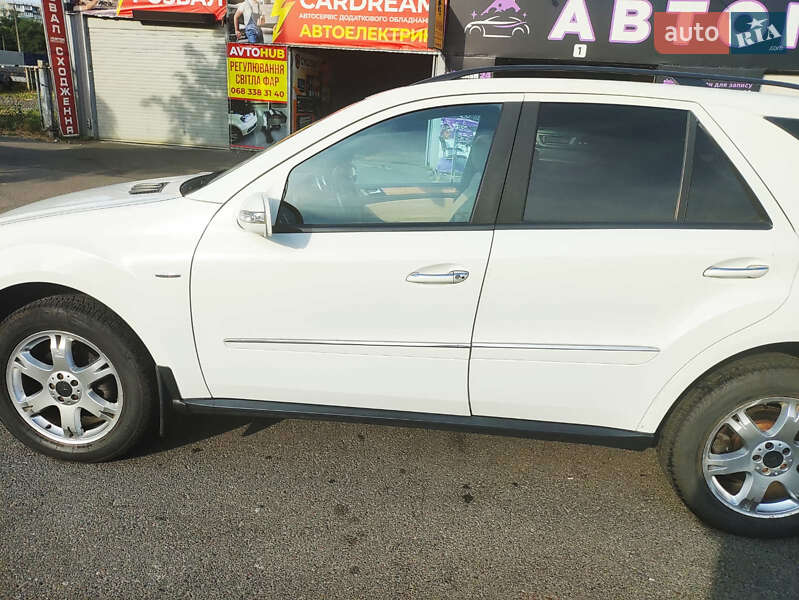 Внедорожник / Кроссовер Mercedes-Benz M-Class 2007 в Киеве