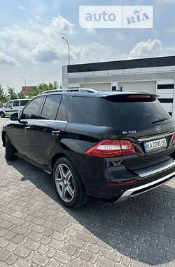Внедорожник / Кроссовер Mercedes-Benz M-Class 2013 в 