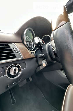 Внедорожник / Кроссовер Mercedes-Benz M-Class 2013 в 