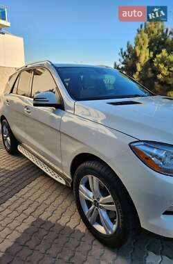 Внедорожник / Кроссовер Mercedes-Benz M-Class 2012 в 