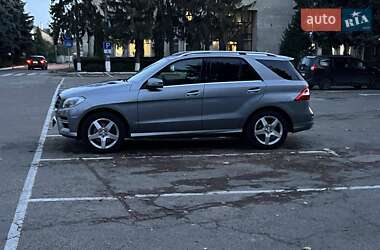 Внедорожник / Кроссовер Mercedes-Benz M-Class 2015 в 
