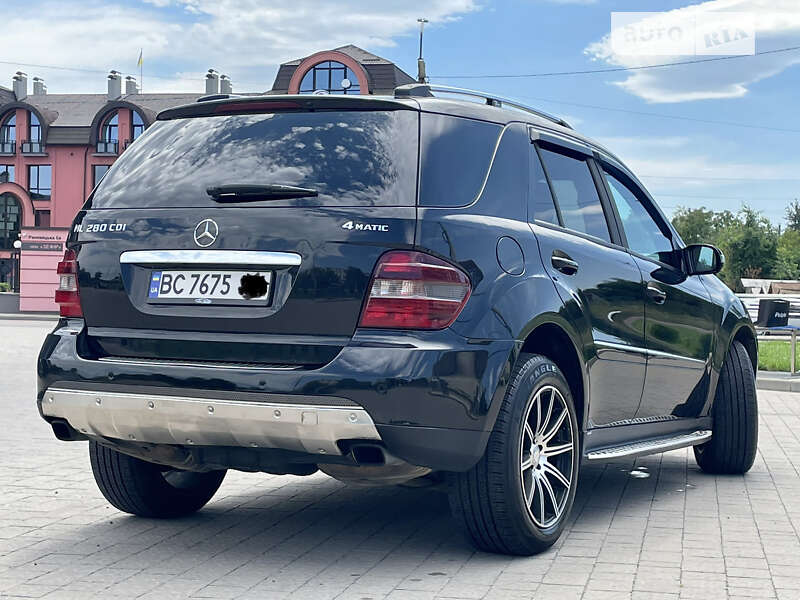 Внедорожник / Кроссовер Mercedes-Benz M-Class 2006 в Дрогобыче