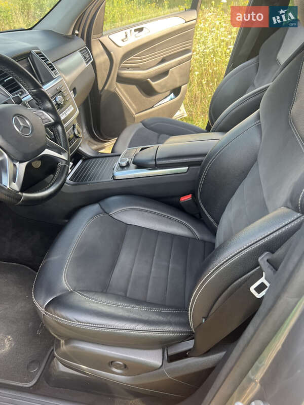 Позашляховик / Кросовер Mercedes-Benz M-Class 2012 в Коломиї