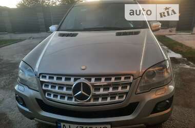 Внедорожник / Кроссовер Mercedes-Benz M-Class 2009 в Киеве