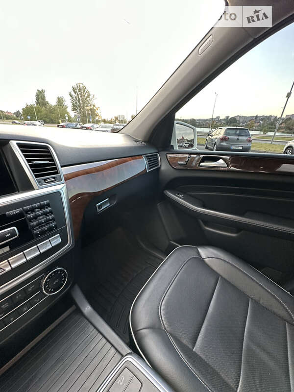 Позашляховик / Кросовер Mercedes-Benz M-Class 2013 в Вінниці