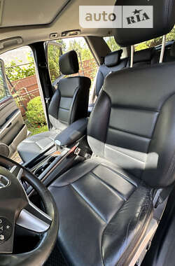 Внедорожник / Кроссовер Mercedes-Benz M-Class 2011 в 