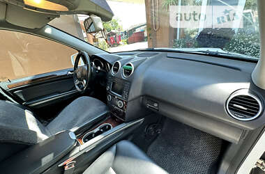 Внедорожник / Кроссовер Mercedes-Benz M-Class 2011 в 