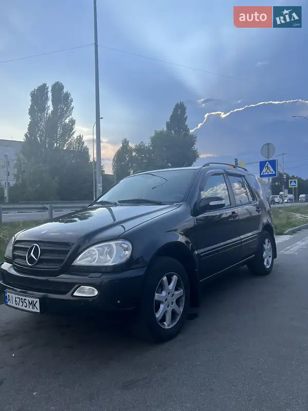 Mercedes-Benz M-Class 2003