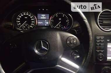 Внедорожник / Кроссовер Mercedes-Benz M-Class 2009 в Киеве