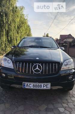 Позашляховик / Кросовер Mercedes-Benz M-Class 2006 в Луцьку