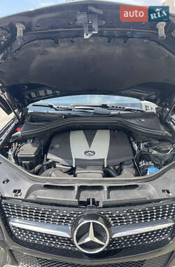 Позашляховик / Кросовер Mercedes-Benz M-Class 2012 в 