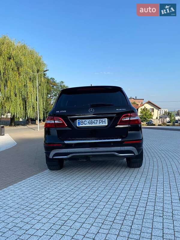 Внедорожник / Кроссовер Mercedes-Benz M-Class 2012 в Львове