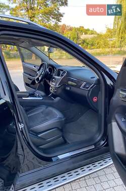Внедорожник / Кроссовер Mercedes-Benz M-Class 2012 в 