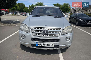 Внедорожник / Кроссовер Mercedes-Benz M-Class 2011 в 