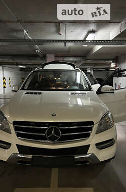 Mercedes-Benz M-Class 2012 Mercedes-Benz M-Class 2012