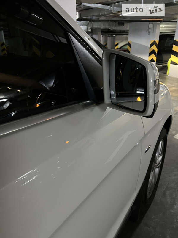 Внедорожник / Кроссовер Mercedes-Benz M-Class 2012 в Киеве