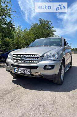 Позашляховик / Кросовер Mercedes-Benz M-Class 2008 в Кривому Розі