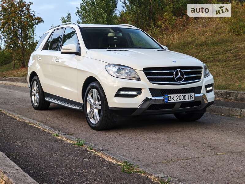 Внедорожник / Кроссовер Mercedes-Benz M-Class 2013 в Ровно