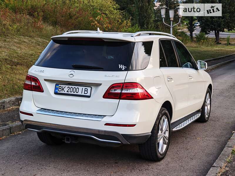 Внедорожник / Кроссовер Mercedes-Benz M-Class 2013 в Ровно