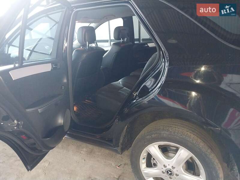 Позашляховик / Кросовер Mercedes-Benz M-Class 2008 в Житомирі