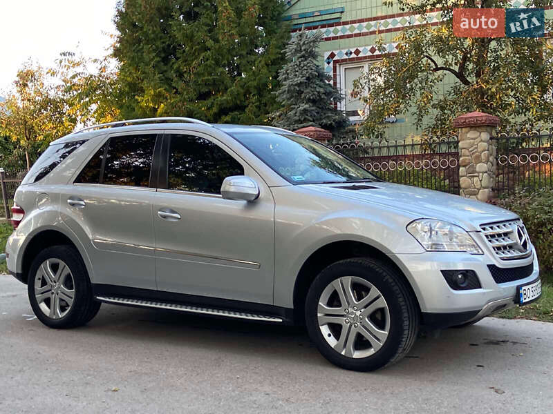 Mercedes-Benz M-Class 2008