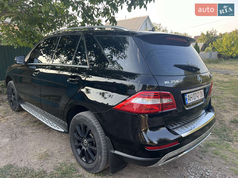 Внедорожник / Кроссовер Mercedes-Benz M-Class 2014 в Краматорске