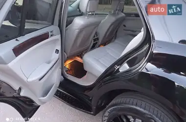 Mercedes-Benz M-Class 2005