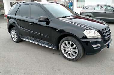 Внедорожник / Кроссовер Mercedes-Benz M-Class 2011 в Днепре