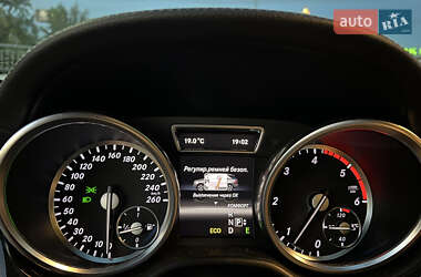 Внедорожник / Кроссовер Mercedes-Benz M-Class 2012 в 