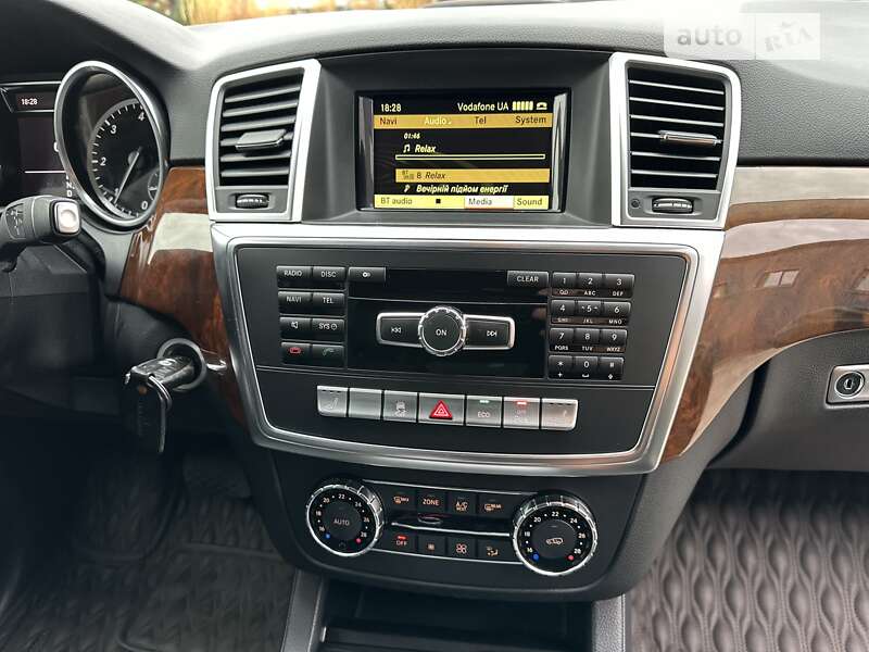 Внедорожник / Кроссовер Mercedes-Benz M-Class 2012 в Луцке