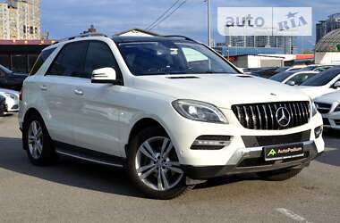 Внедорожник / Кроссовер Mercedes-Benz M-Class 2012 в Киеве